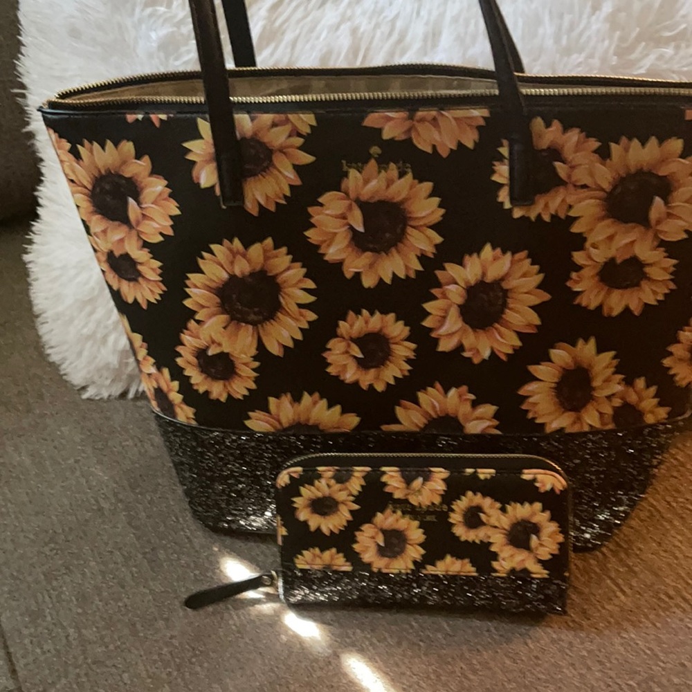 Kate Spade Sunflower purse with wallet